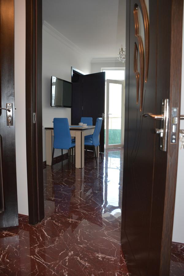 Apartment Nona Vox Batumi Exterior photo